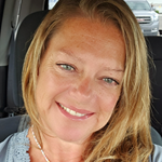 Profile Picture of Carine Santiago